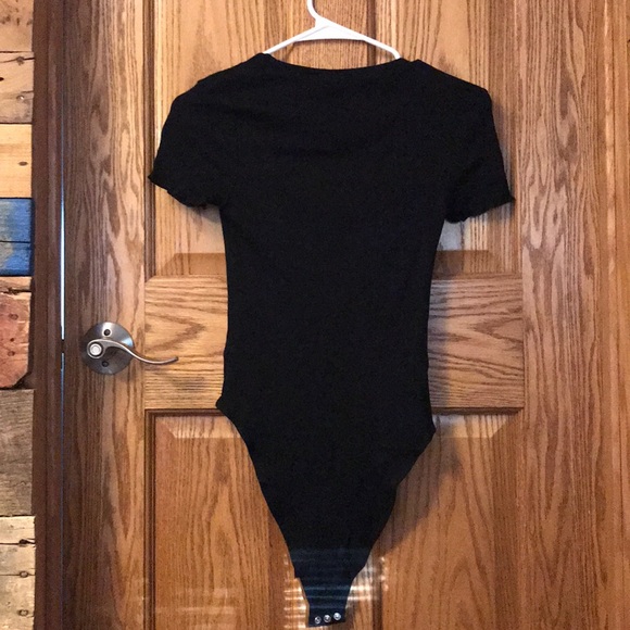 Small black H&M bodysuit - Picture 2 of 2